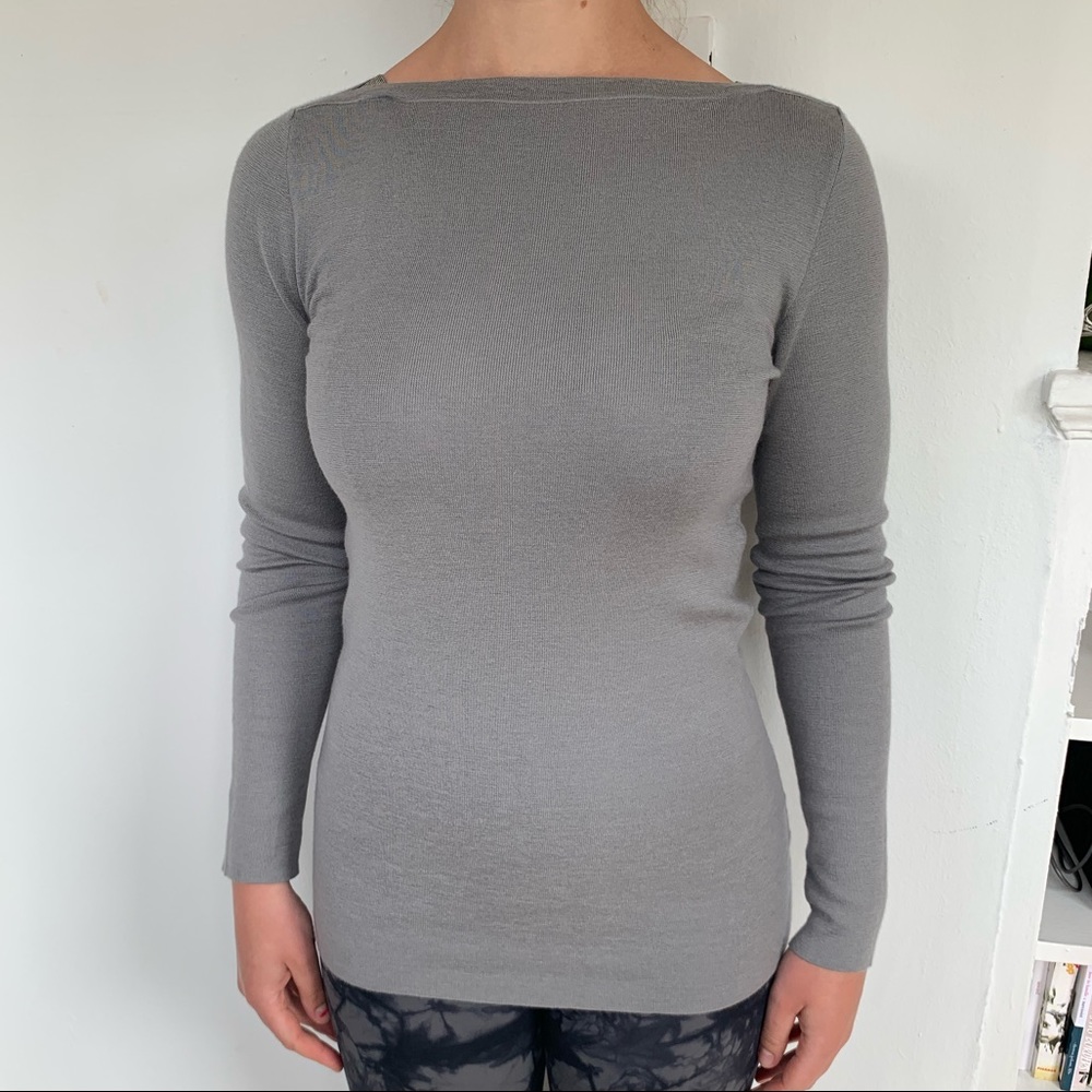Brunello Cucinelli chashmere and silk sweater.